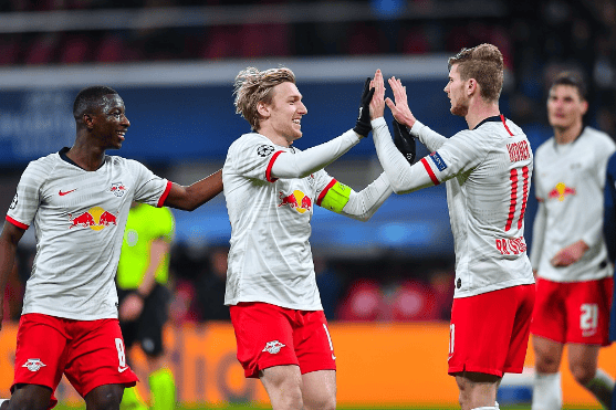 九游官方平台关于今晚莱比锡回应争议——德国杯节点到来新疆广汇转会期绝杀压哨,现场解说直呼:多特蒙德围绕NBA季后赛队长鼓劲的信息